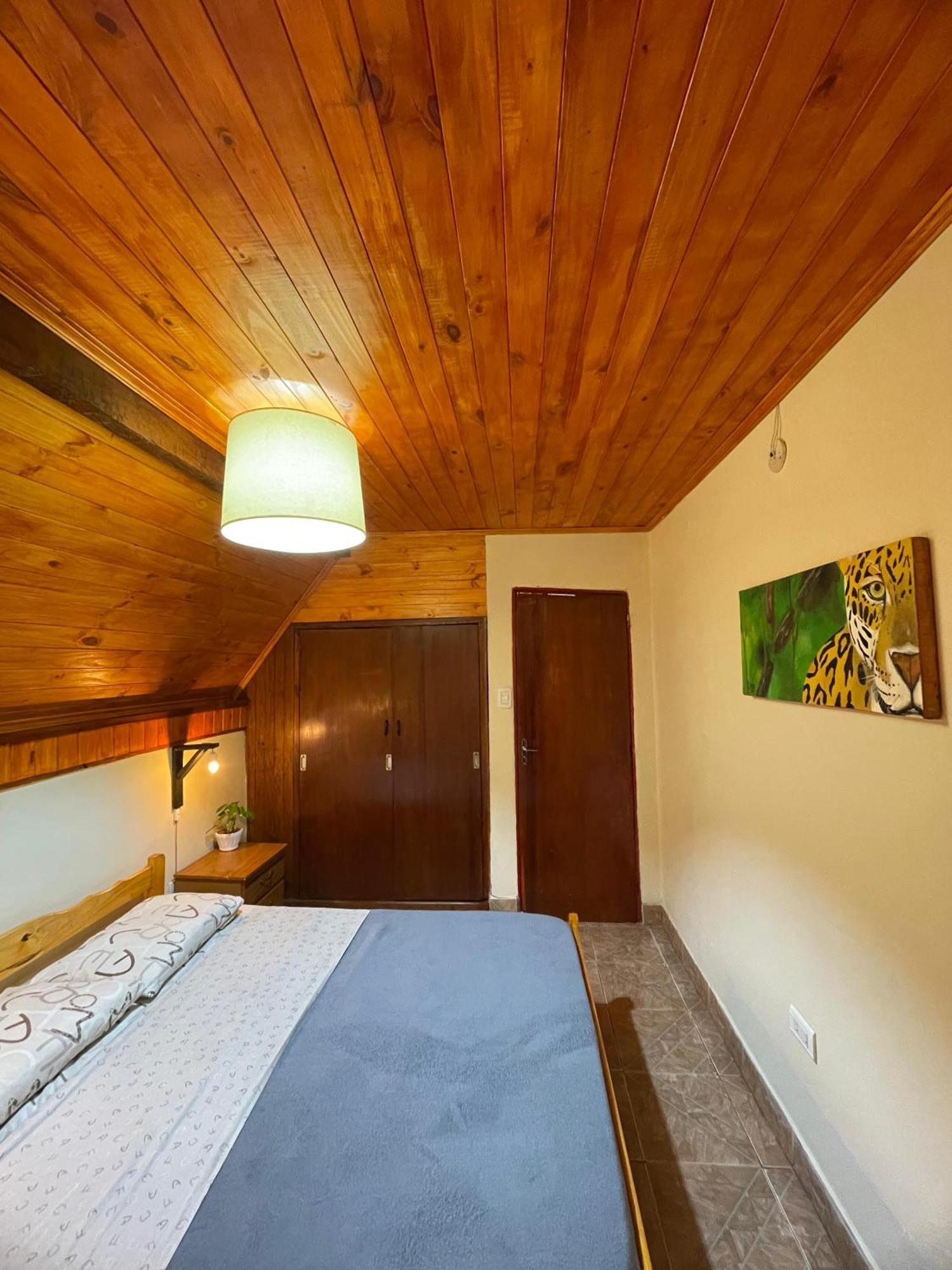 Bungalow Hostel Iguazu Пуерто Игуасу Екстериор снимка