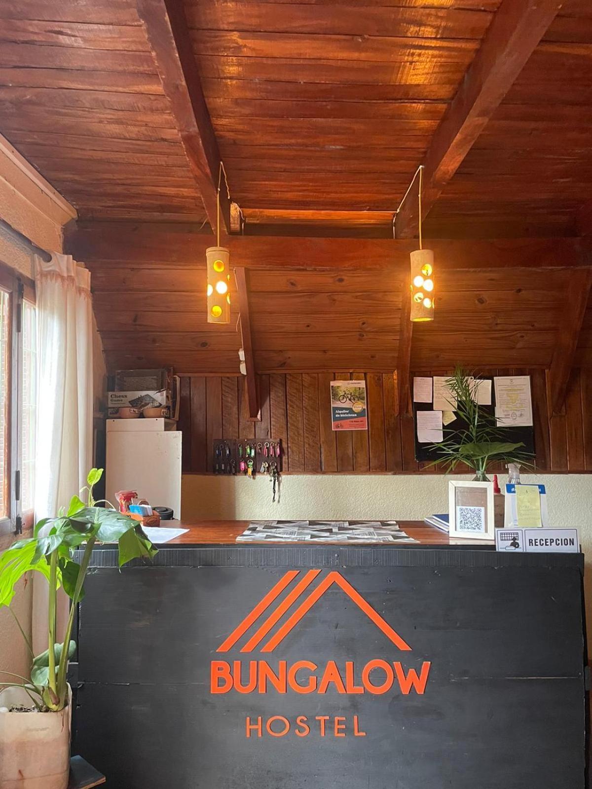 Bungalow Hostel Iguazu Пуерто Игуасу Екстериор снимка