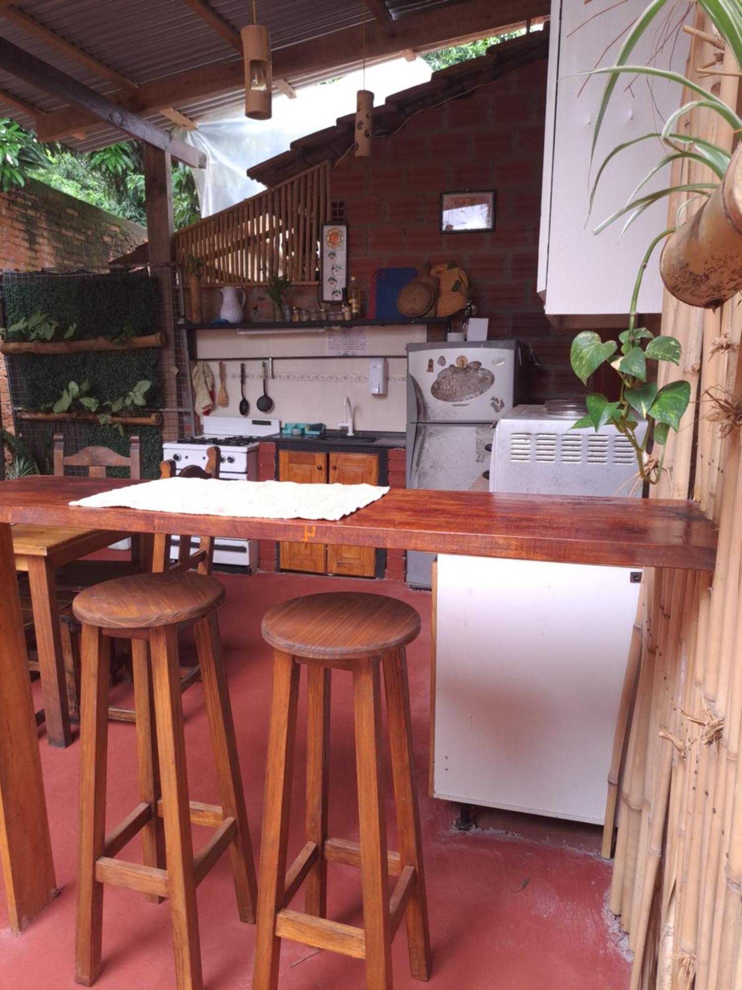 Bungalow Hostel Iguazu Пуерто Игуасу Екстериор снимка