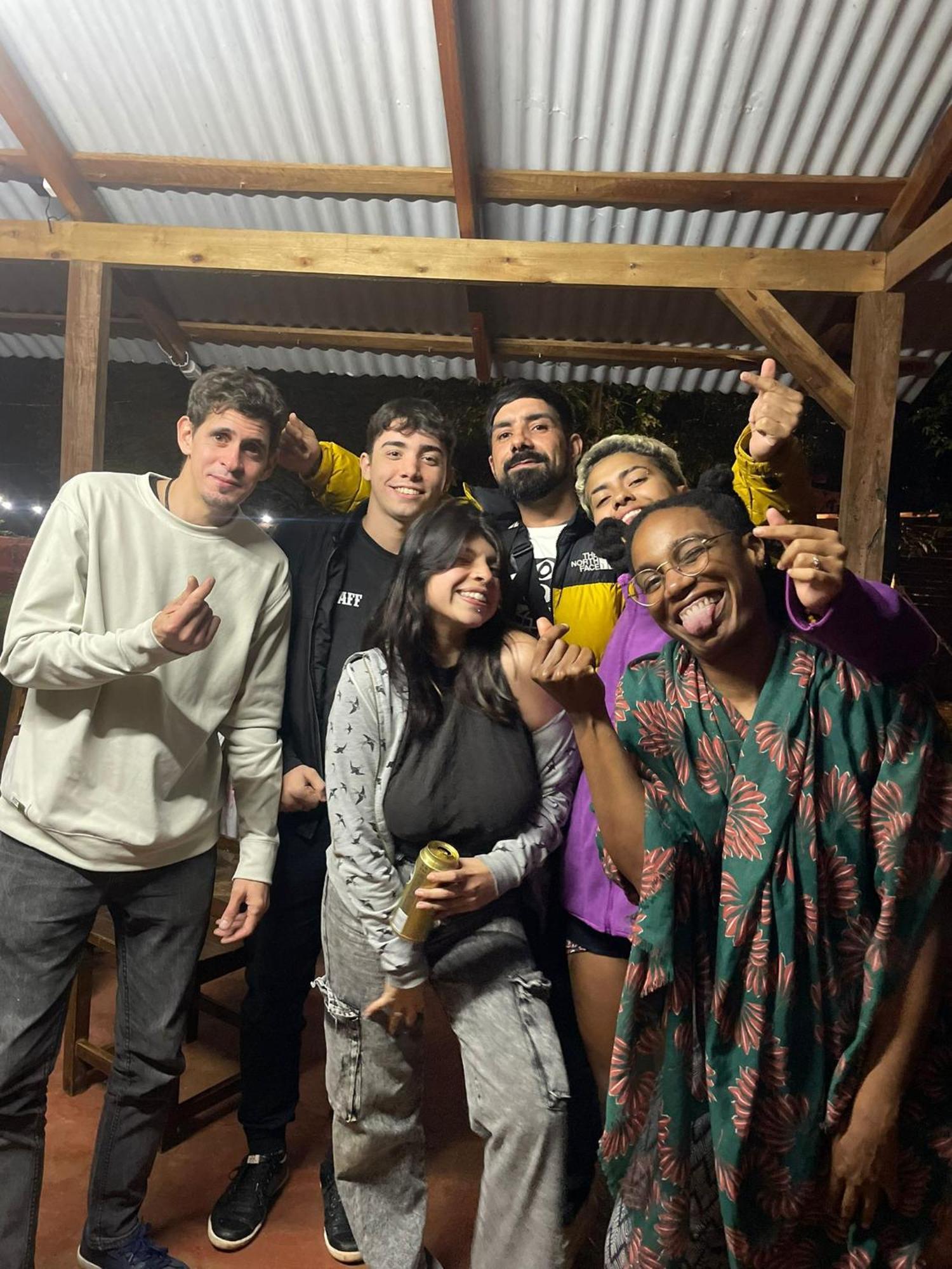 Bungalow Hostel Iguazu Пуерто Игуасу Екстериор снимка