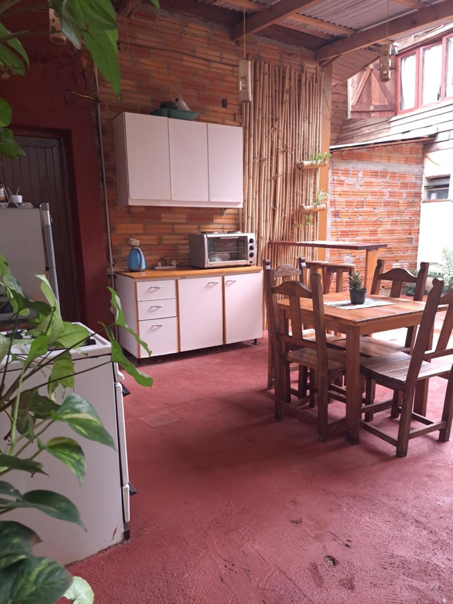 Bungalow Hostel Iguazu Пуерто Игуасу Екстериор снимка