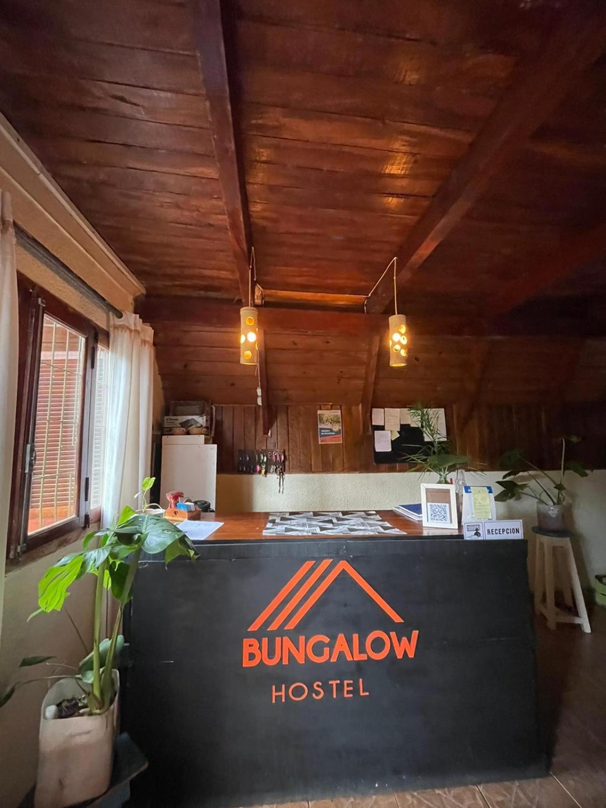 Bungalow Hostel Iguazu Пуерто Игуасу Екстериор снимка